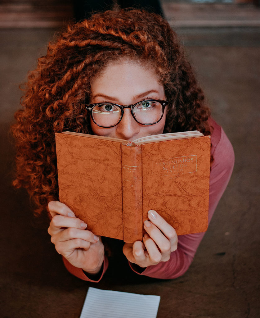 Choisir ses lunettes de vue femme en fonction de son visage