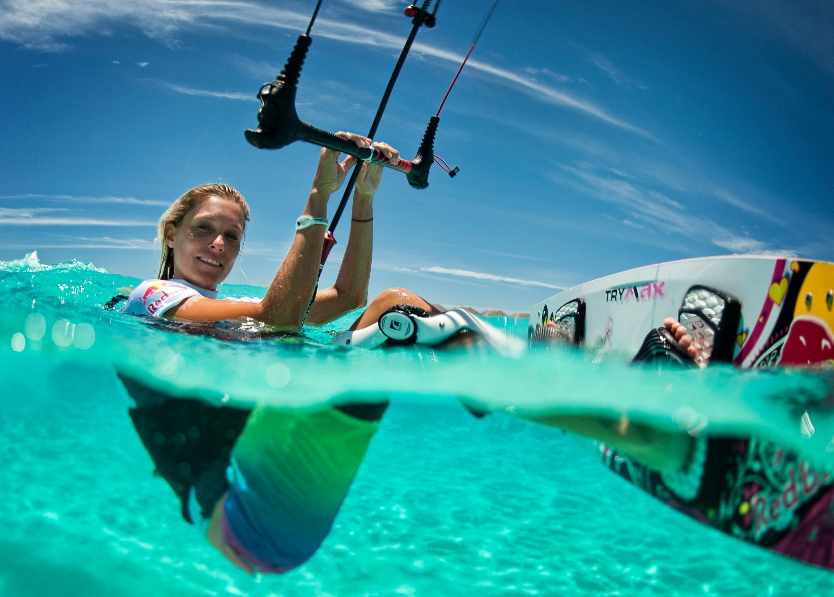 Bien choisir son école de kitesurf pour progresser rapidement ! Le Moteur